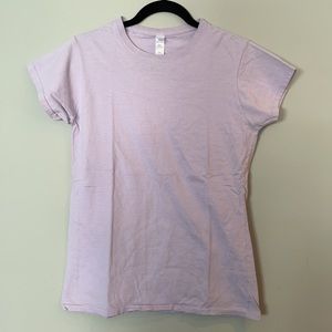 Gildan Lavender Short Sleeve Tee Shirt, Size Large